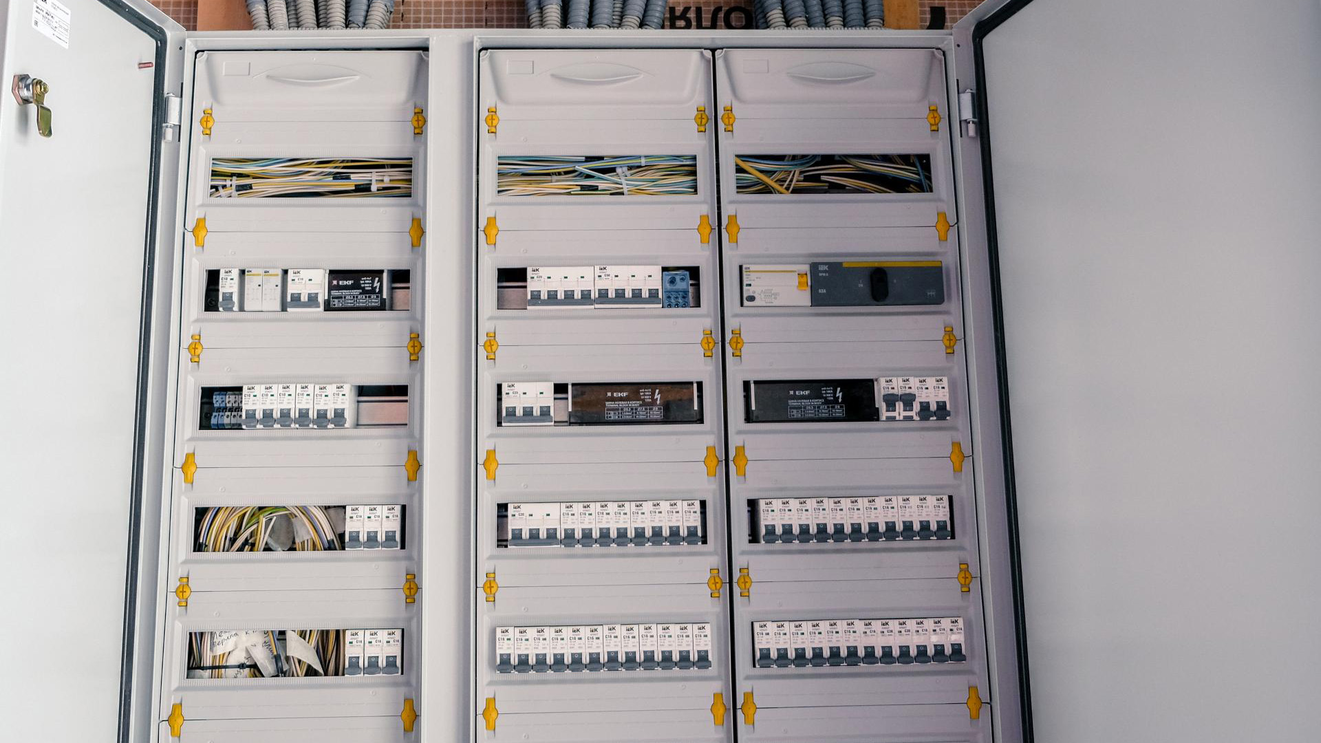 Дом 270 м² на участке 9,95 сот