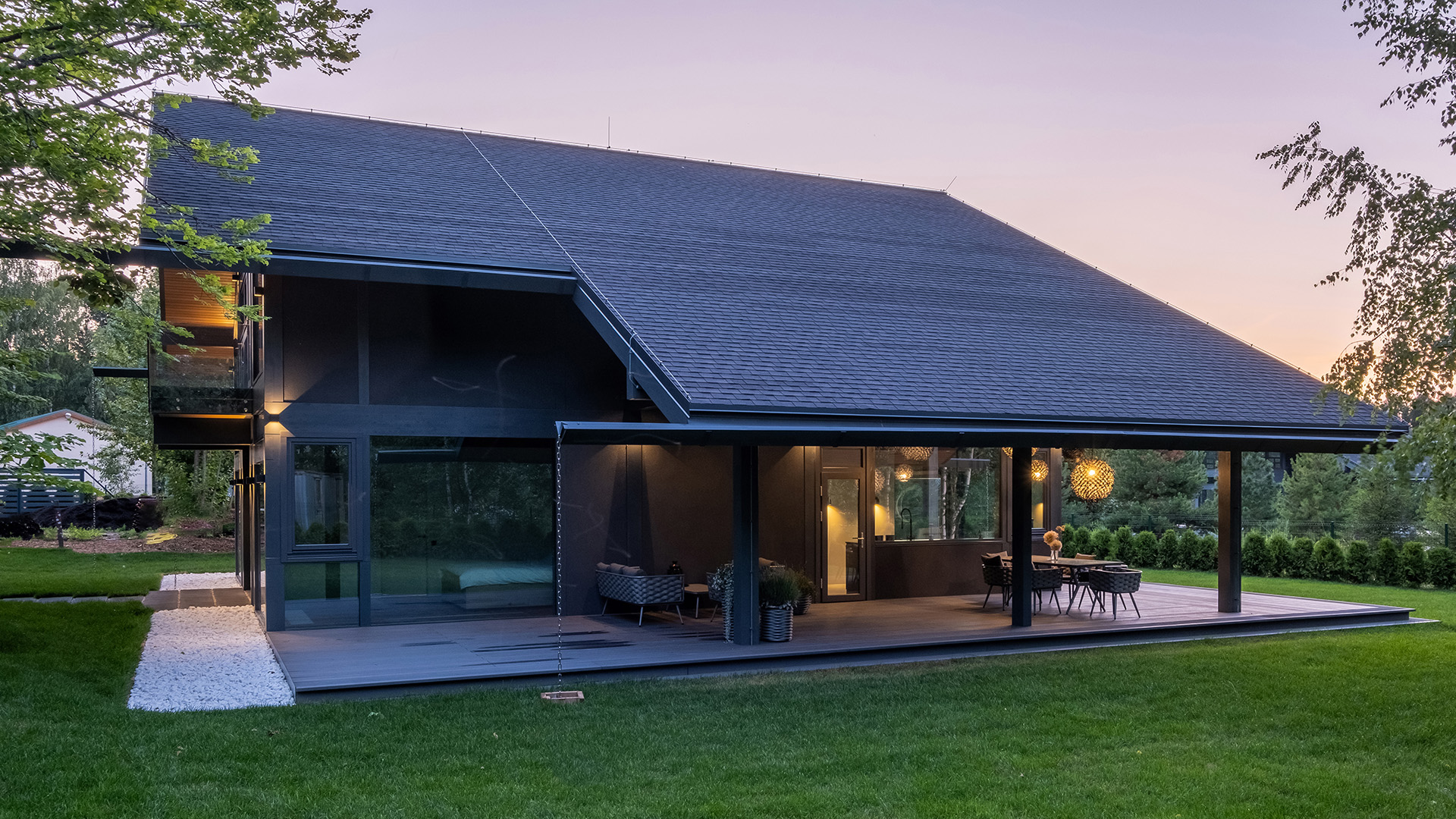 Дом 375 м² на участке 18 сот