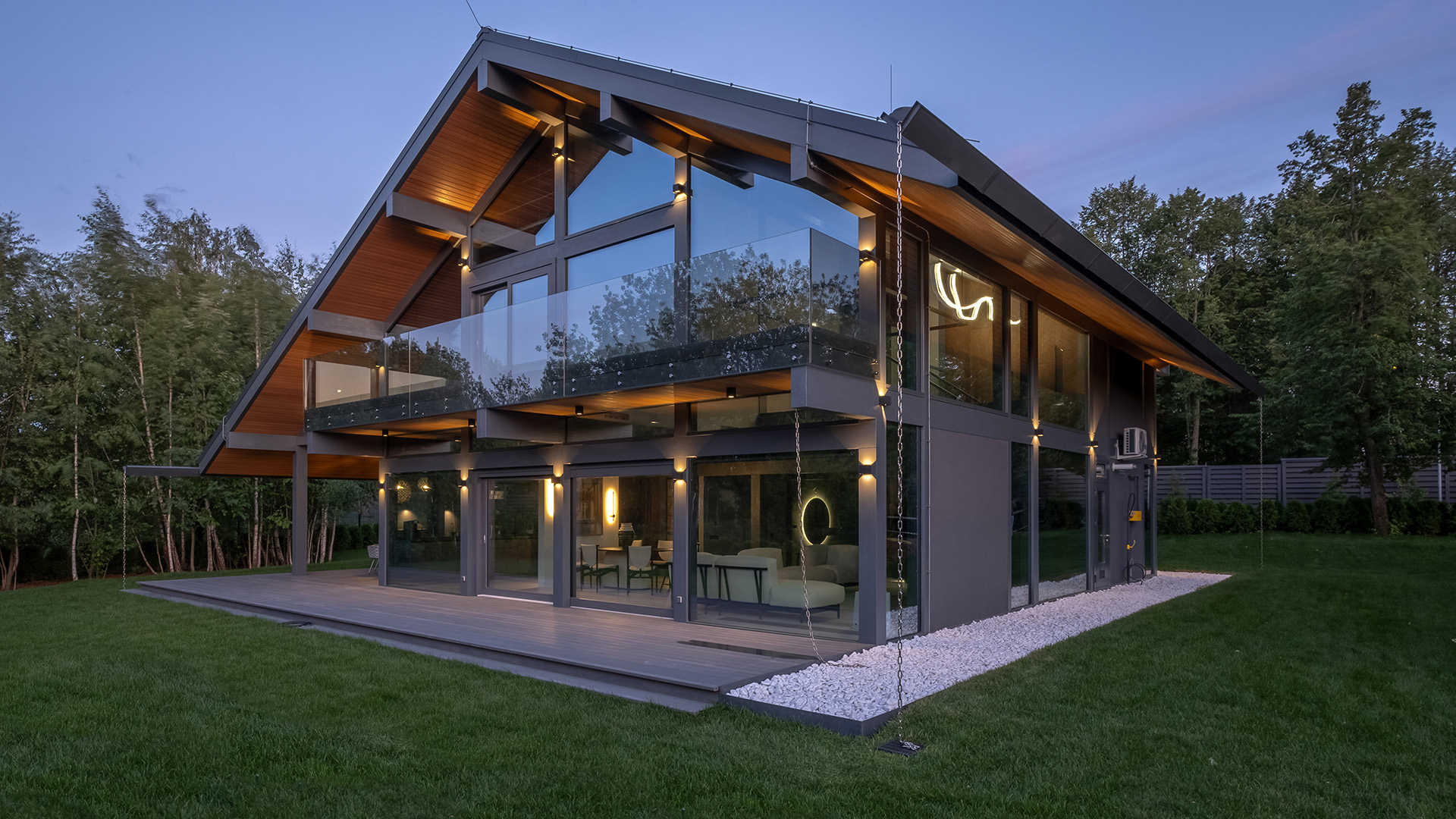 Дом 375 м² на участке 18 сот