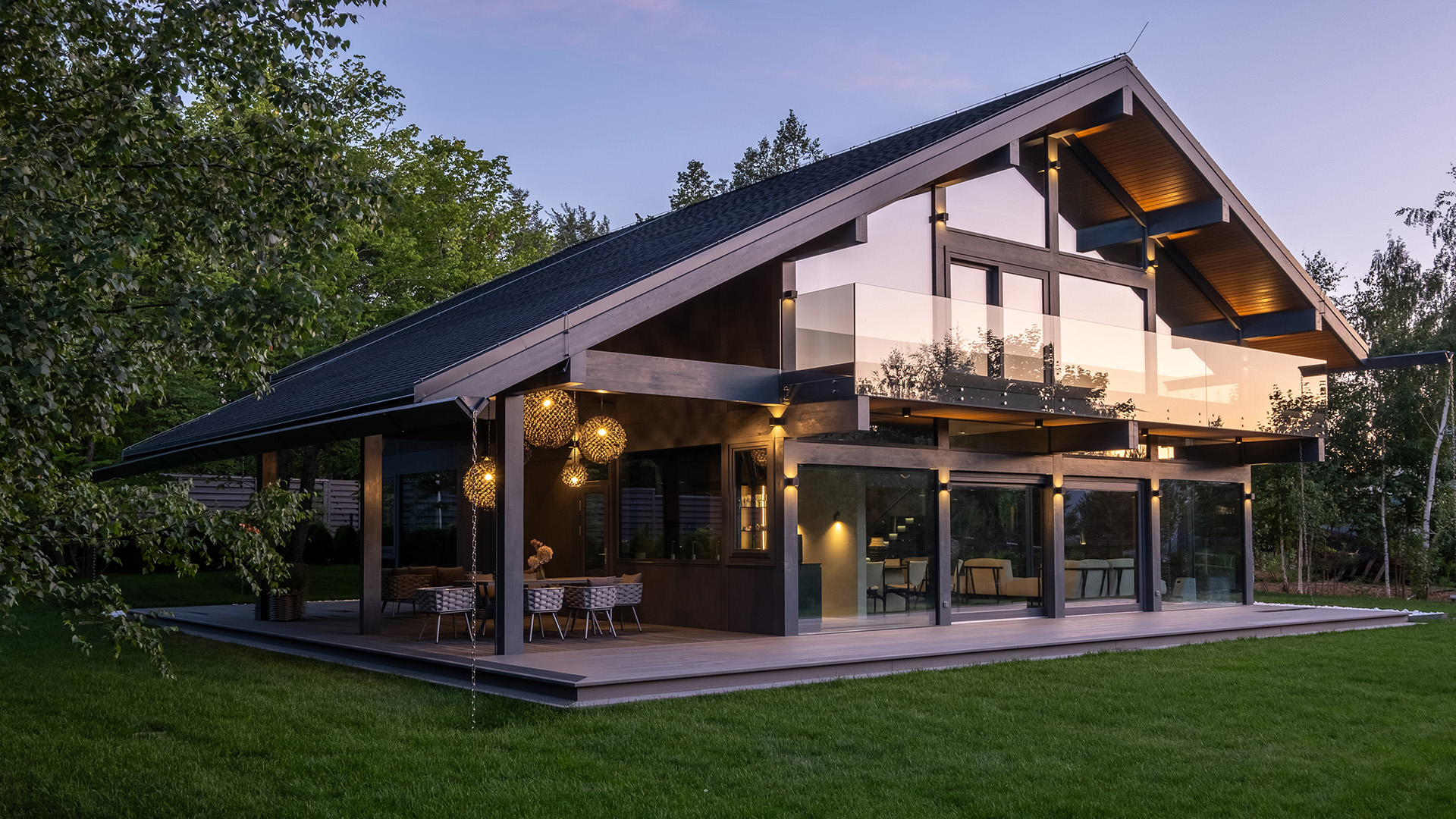 Дом 375 м² на участке 18 сот