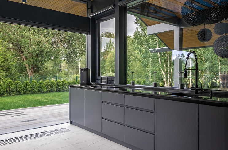 Панорамное остекление: плюсы и минусы 